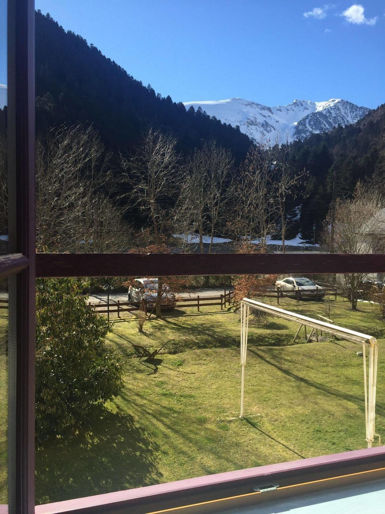Gite Auberge Les Cascades Ла-Монжи Экстерьер фото
